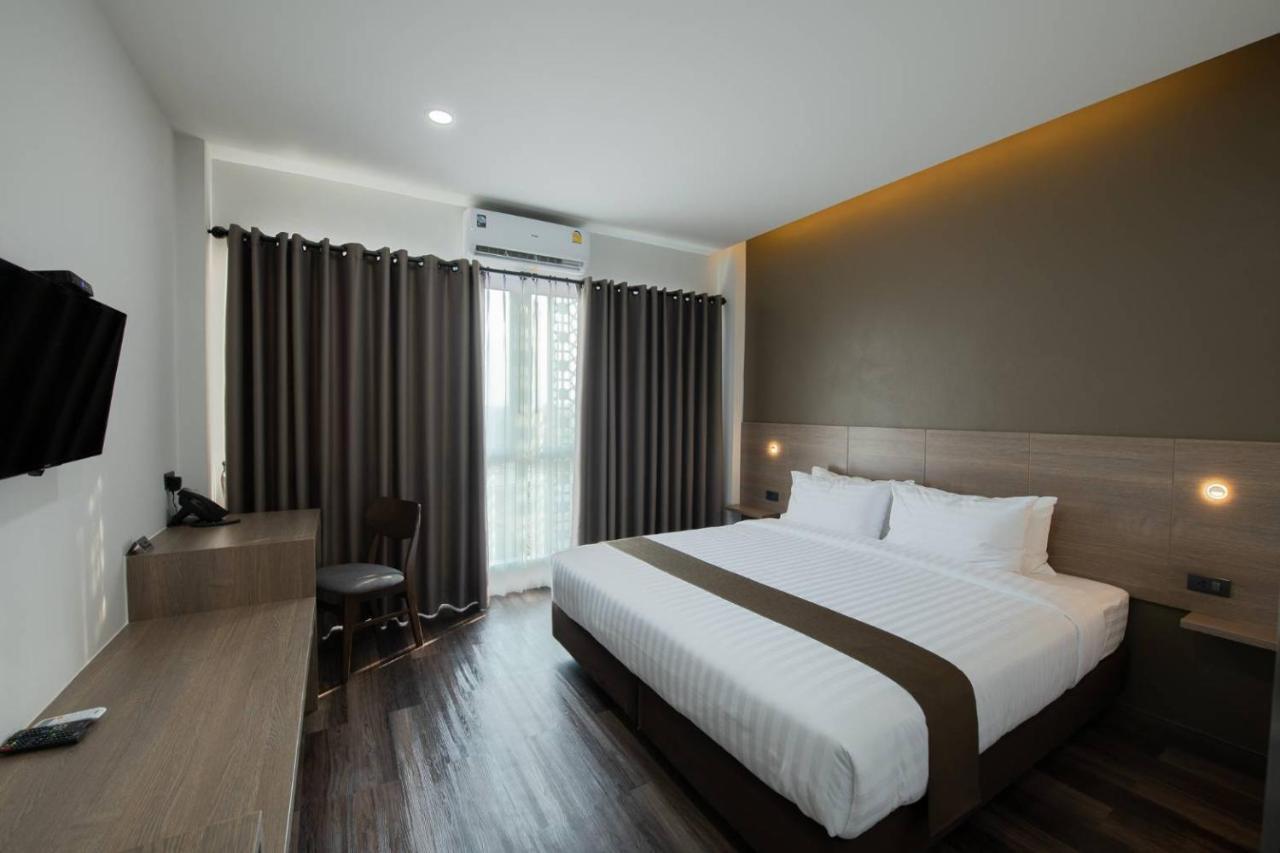 The Vienna Place Loei Exteriör bild